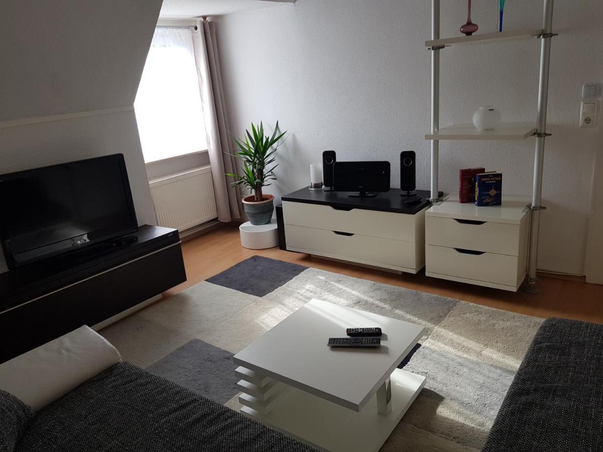 Apartment Am Suedpark Erfurt - Inkl Garten Mit Sitzlounge - Zentrumsnah Luaran gambar