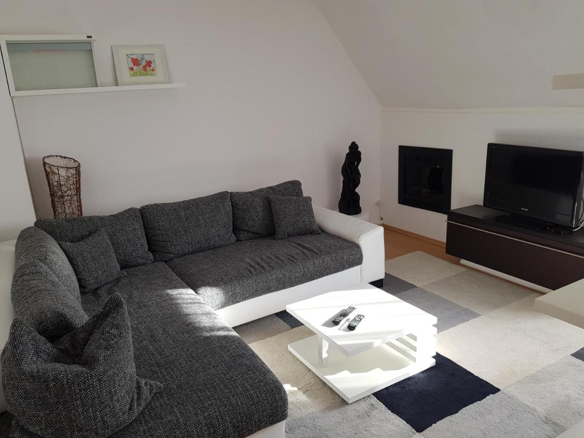 Apartment Am Suedpark Erfurt - Inkl Garten Mit Sitzlounge - Zentrumsnah Luaran gambar