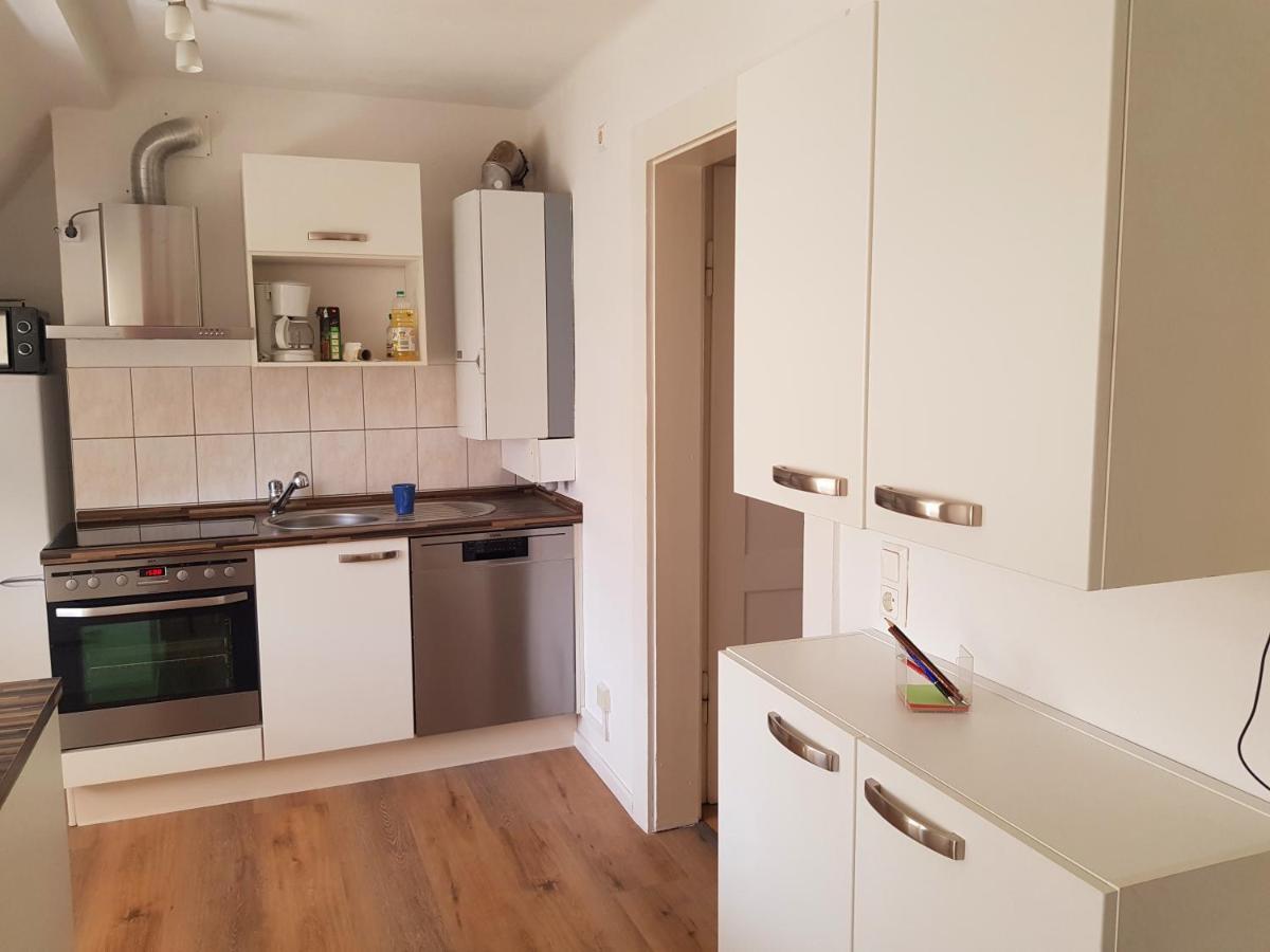 Apartment Am Suedpark Erfurt - Inkl Garten Mit Sitzlounge - Zentrumsnah Luaran gambar