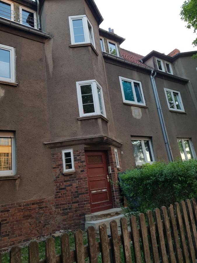 Apartment Am Suedpark Erfurt - Inkl Garten Mit Sitzlounge - Zentrumsnah Luaran gambar