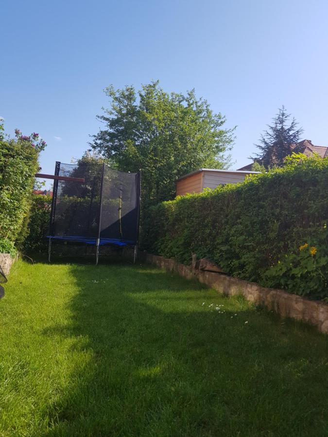 Apartment Am Suedpark Erfurt - Inkl Garten Mit Sitzlounge - Zentrumsnah Luaran gambar