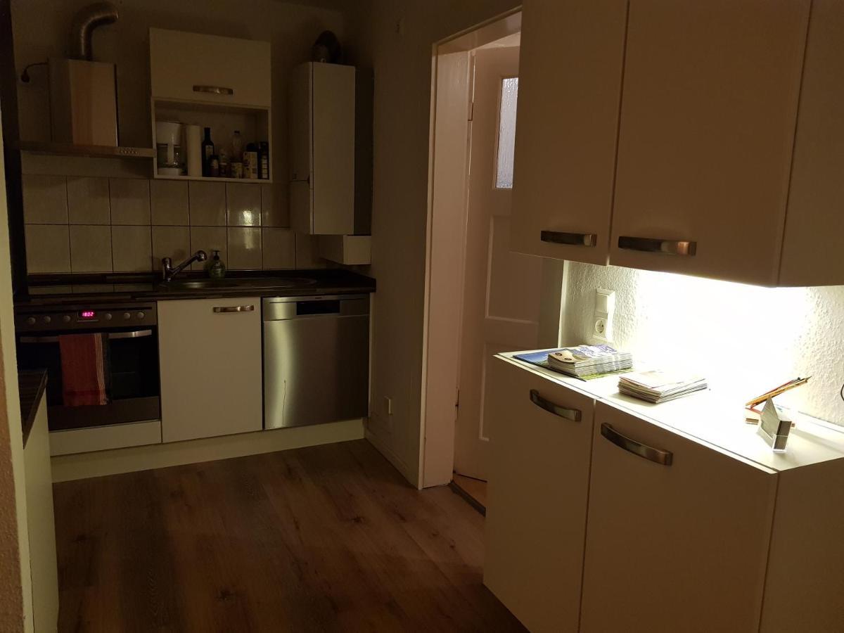 Apartment Am Suedpark Erfurt - Inkl Garten Mit Sitzlounge - Zentrumsnah Luaran gambar